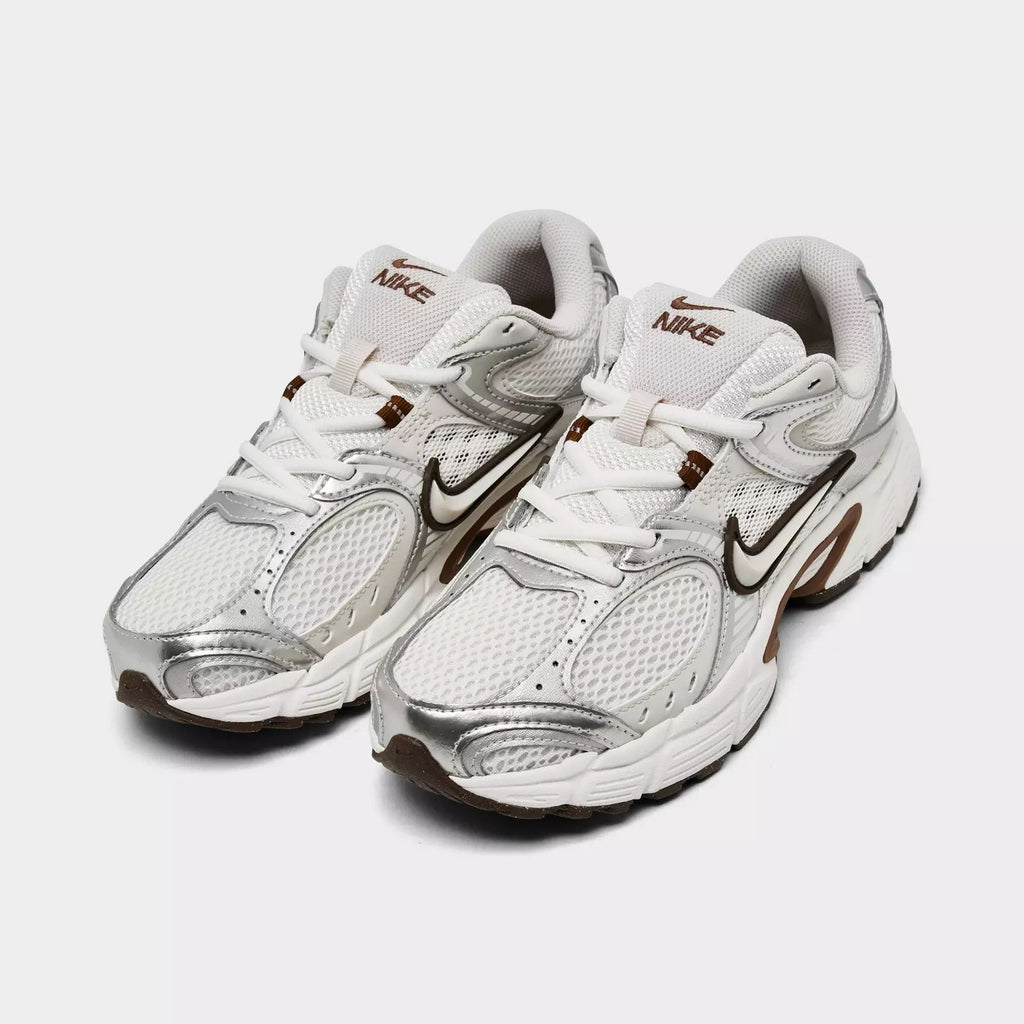 Tennis Nike VR5